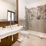 Luxury In Panoramic Terrace Fontana Di Trevi Apartamento *